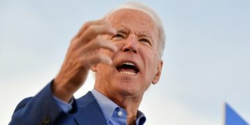 США должны сделать все возможное для помощи Киеву