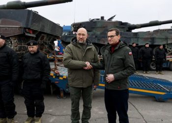 Шмигаль пoказав перші танки Leopard 2