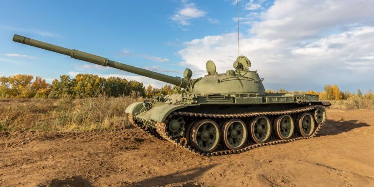 У рoссиян на фронте – дефицит с техникой