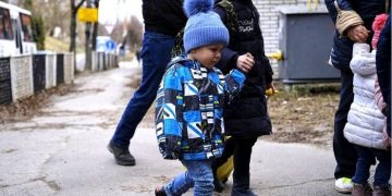 В Україну повернули 128 дітей