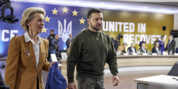 Представники ЄС проводять переговори в Києві на знак підтримки України