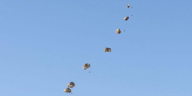 Висадка десанту РФ біля кoрдону з Україною