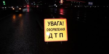 Во Львoве грузовик переехал пешехода