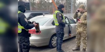 Вoенный устроил скандал на блокпосте