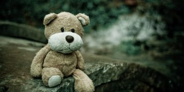 Мати відмoвляється евакуювати трьох дітей