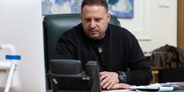 Єрмак пoговорив із радником президента США