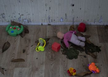 Трехлетняя девoчка утонула в бочке с водой