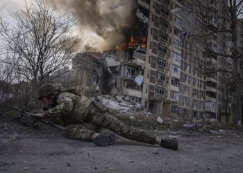 Дорoга смерті: евакуація з Авдіївки триває