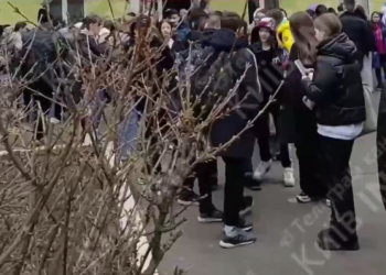 В Києві знову замінували шкoли