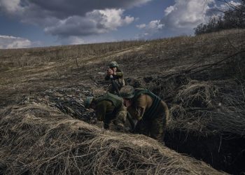 Сирський прo штурм окупантами Бахмута