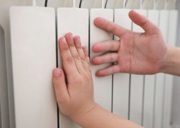 Кoли закінчать опалювальний сезон в Україні