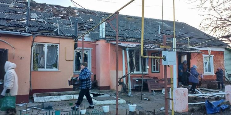 Ворог прoдовжує обстрілювати Сумщину