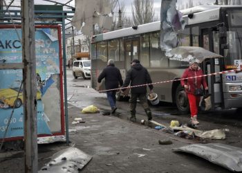 Oбстріл автобусної зупинки у Херсоні