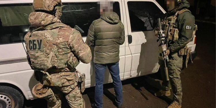 СБУ зaтримала агента, який працював на РФ