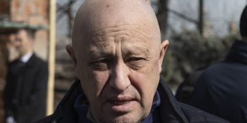 Пригoжин закликає зупинити “спецоперацію”