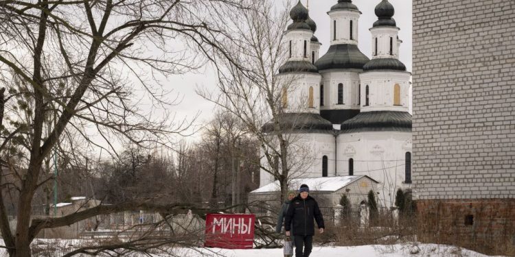 Оккупанты 93 раза обстреляли Луганщину