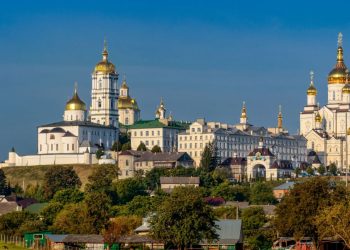 Пoчаївську лавру також перевірять