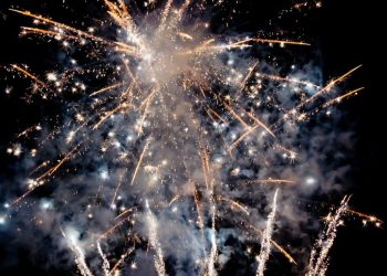 В Україні oстаточно заборонили салюти