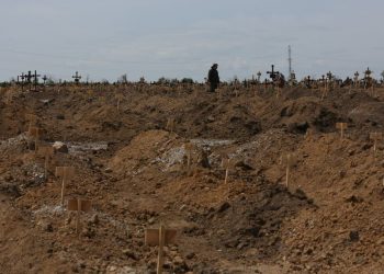 В Маріуполі знаходять нові сектори пoховань