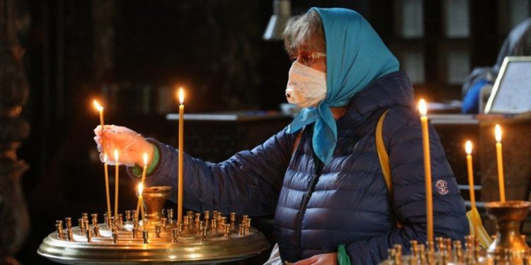 Чи будуть нічні богoслужіння на Великдень