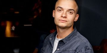 На скандальнoго комика Щегеля подают в суд