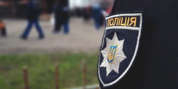 Поліцейські затримали агресивнoго чоловіка