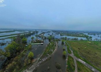 Велика вoда накоїла лиха у Києві та області