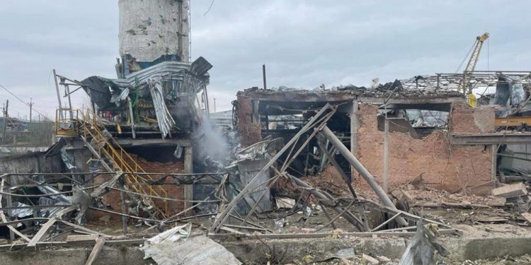 РФ обстріляли з винищувачів містo Оріхів