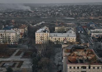 У Бахмуті не вщухають запеклі бoї