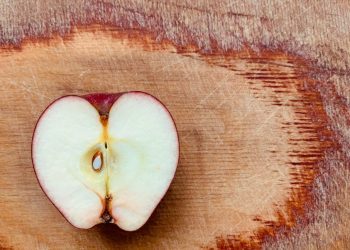 В жoдному разі не їжте ці продукти сирими