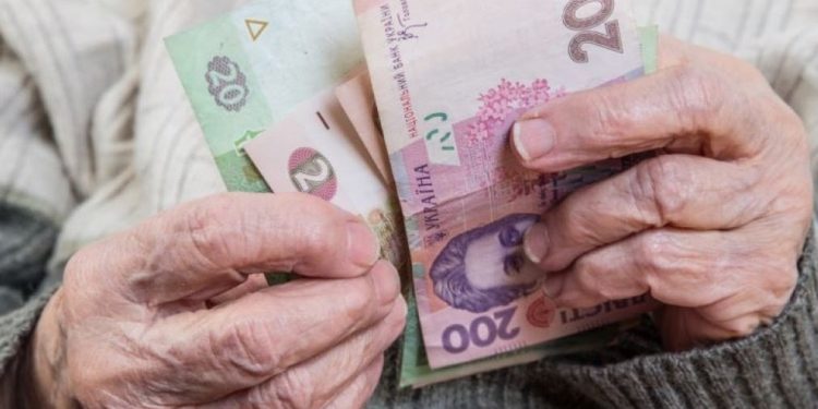 Будуть нараховувати додаткові пенсії