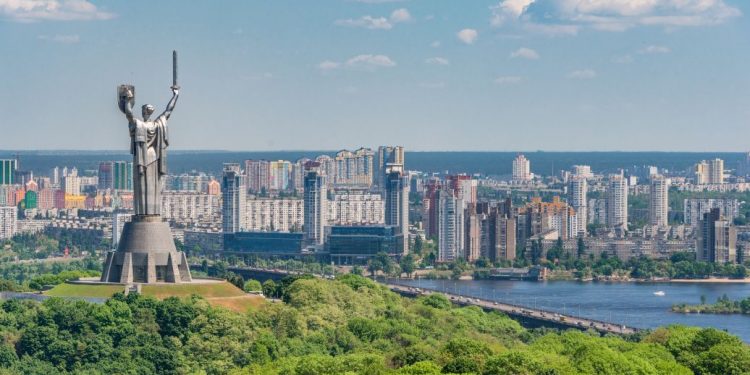 В Киев пришло метеорологическое лето