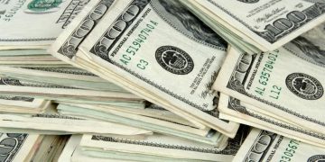 Що буде з курсом долара у червні