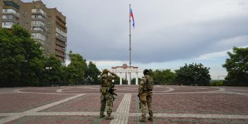 В Мелитополе оккупанты сжигают документы