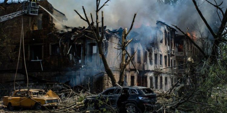 Ракетний удар по поліклініці у Дніпрі