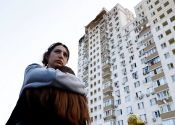 РФ завдає ударів по Києву третю ніч поспіль