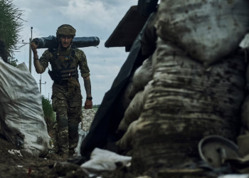 У Бахмуті та його околицях тривають бої