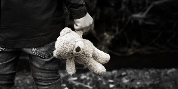 В Одесі дитина випала з вікна і розбилася