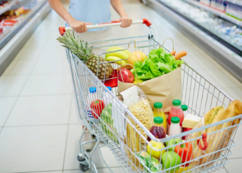 В Україні падають ціни на головні продукти