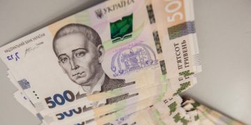 Украинцы не возвращают кредиты