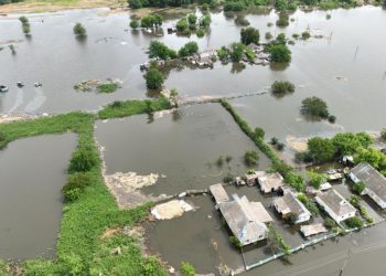 Подтопление домов из-за подрыва КГЭС