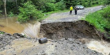 Прикарпаття накрила сильна негода