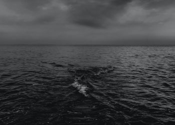 РФ тримає сім кораблів у Чорному морі