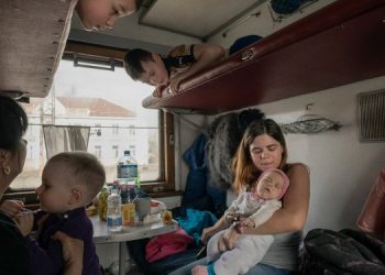 Новый скандал с женскими купе в Украине