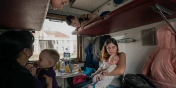 Новый скандал с женскими купе в Украине