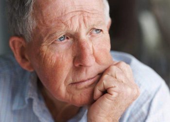 Чому можуть припинити виплату пенсій