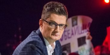 Ігор Кондратюк показав рідкісне фото з дружиною та трьома дітьми