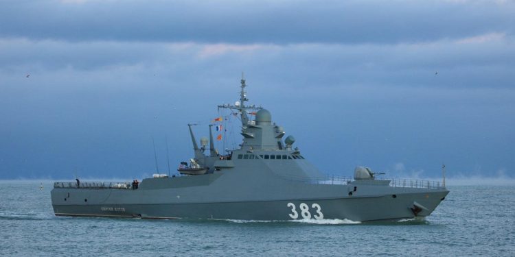 Розвідка Британії: РФ вивела в Чорне море свій корвет для перехоплення комерційних суден