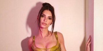 Найвідвертіше селфі Емілі Ратаковські