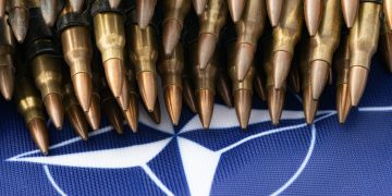 Україну не можуть взяти до НАТО